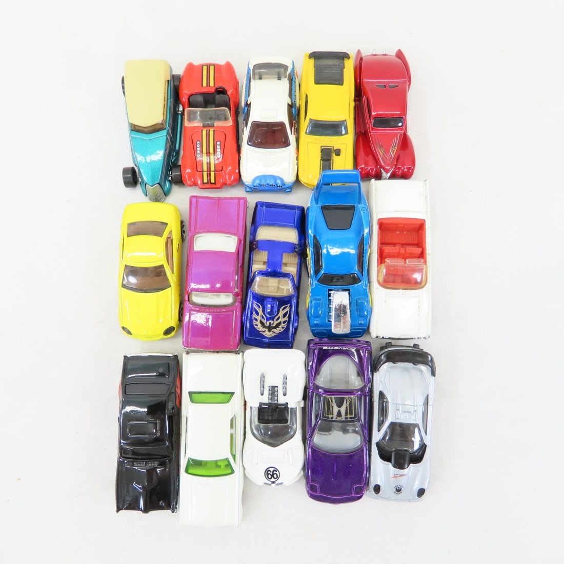 150+ Modern Hot Wheels in Rally & Spinner Cases - 3