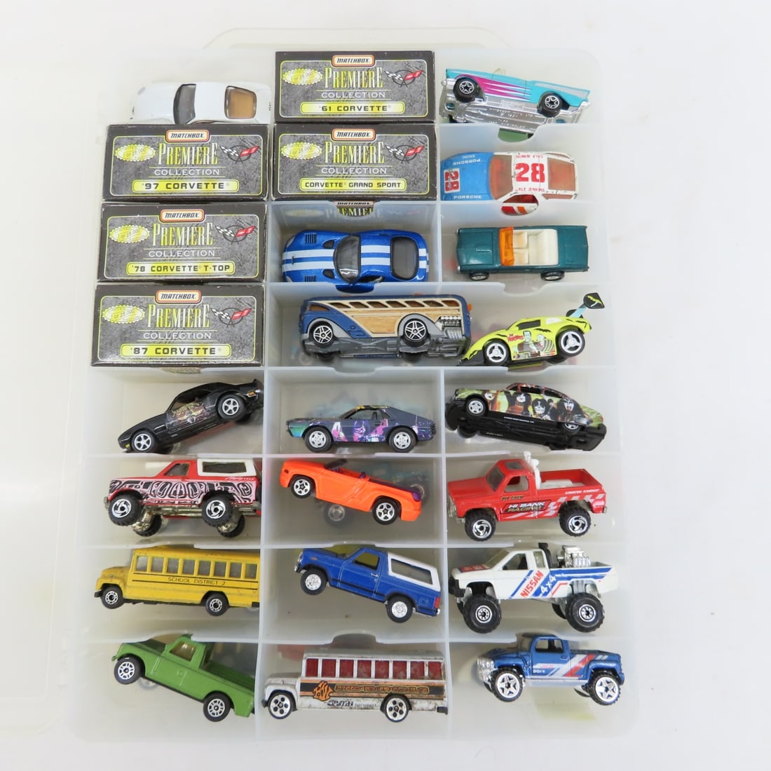 90+ Hot Wheels Cars, Trucks & Service Vehicles - 4