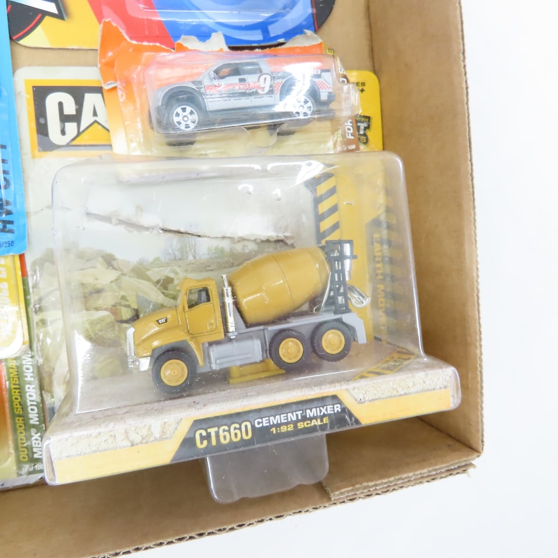 90+ Hot Wheels Cars, Trucks & Service Vehicles - 8