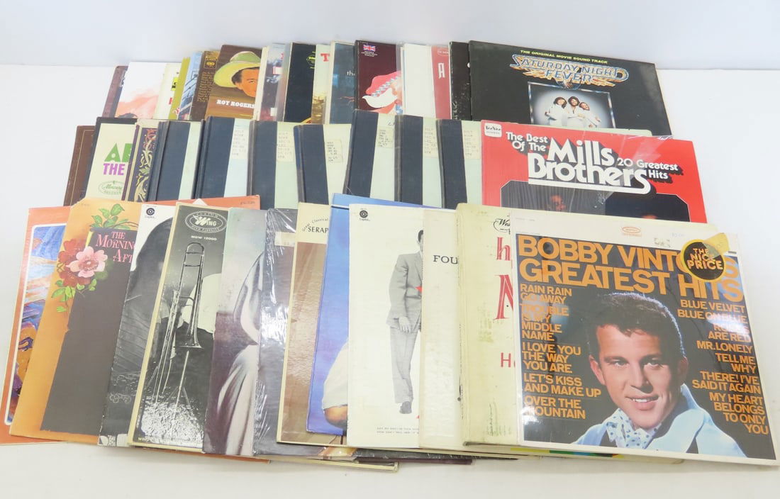 40+ Vintage 33 rpm Easy Listening Record Albums (1 of 16)
