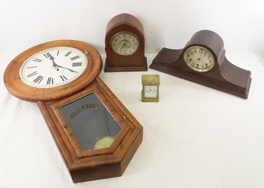 4 Vintage Clocks for Parts or Repair (1 of 20)