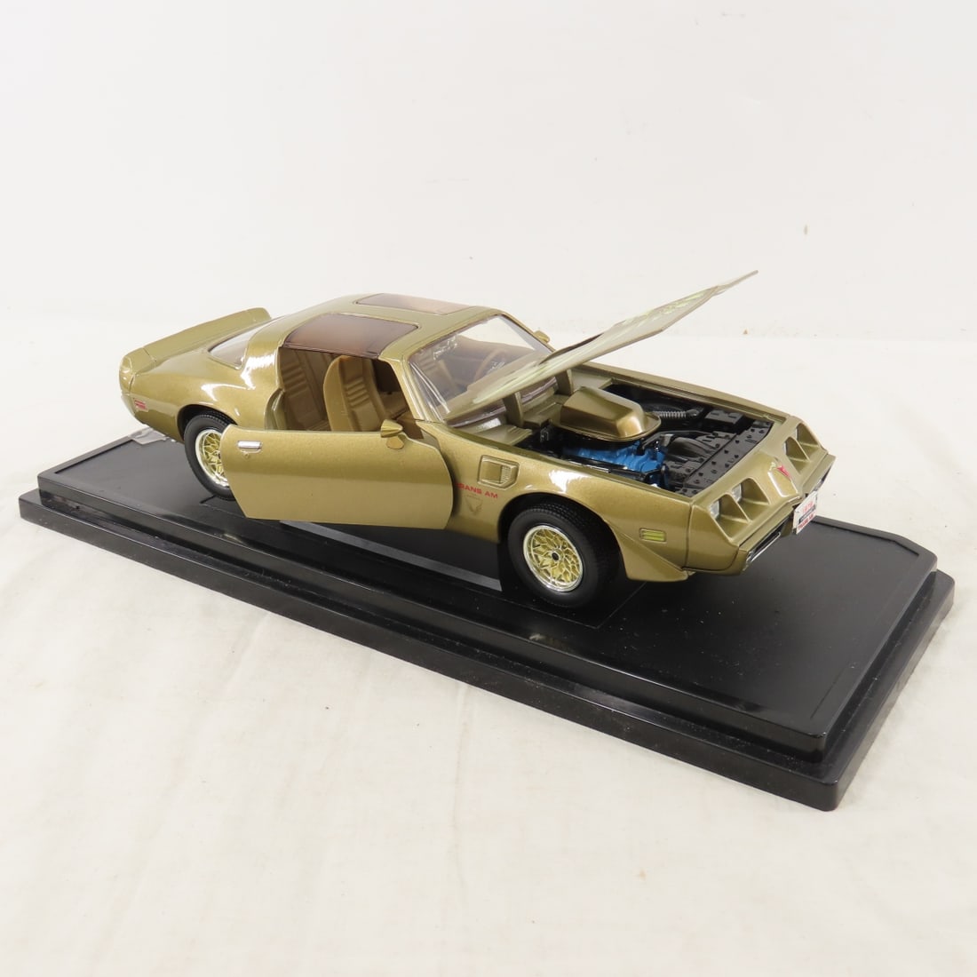 5 Diecast 1:18 Scale Maisto Cars, Firebird & Other - 3