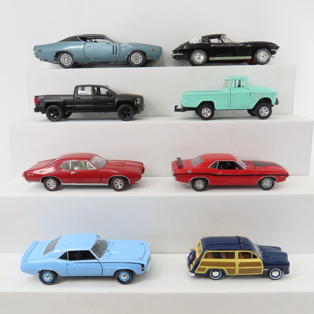 8 Diecast 1:18 Scale Cars & Trucks, Jada & Others: 8 Diecast 1:18 Scale Cars & Trucks, Jada & Others - Jada, TootsieToy, Arko, Authentics, Ertl, M2 & Others. Lot Size: 18 x 14 x 5", 10 lbs Photos are part of description. (Live Auctioneers only shows