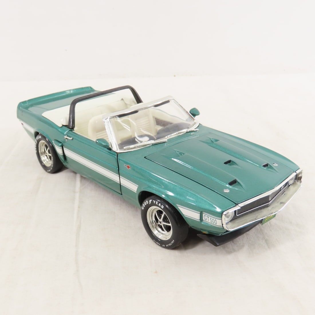 7 Diecast Ertl 1:18 Scale Cars, Cobra & Others - 10