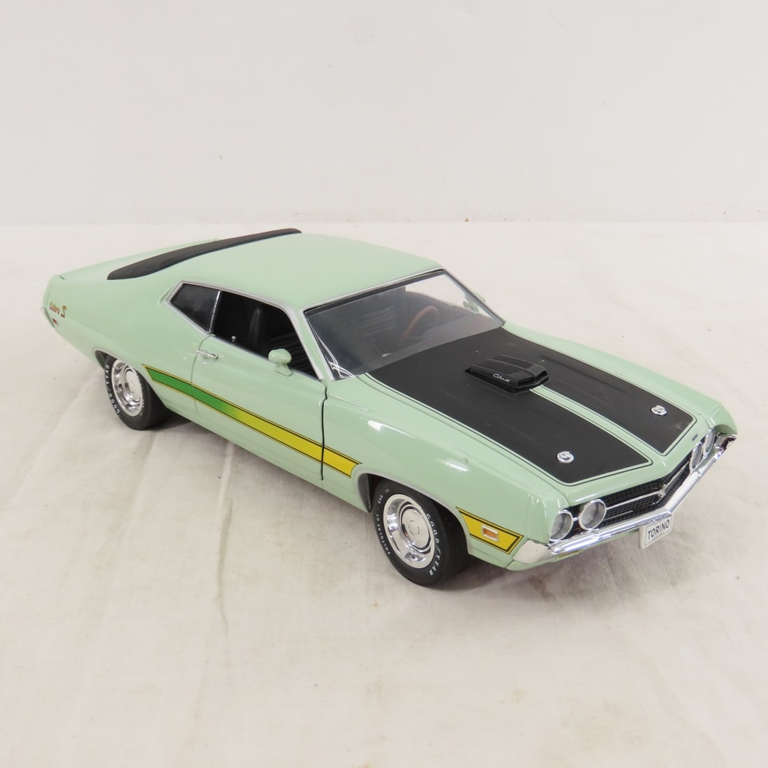 7 Diecast Ertl 1:18 Scale Cars, Cobra & Others - 2