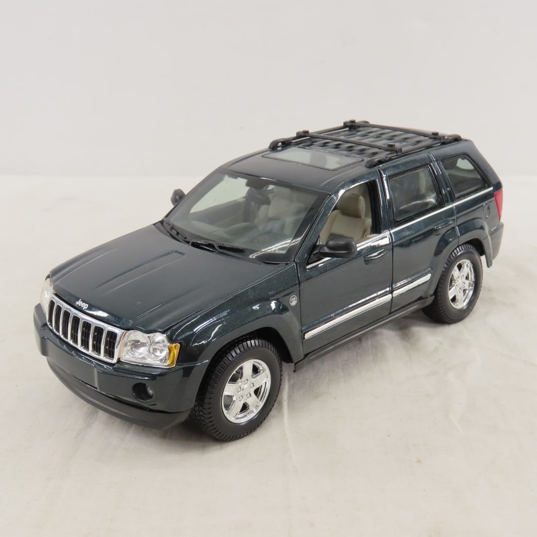 9 Diecast Maisto 1:24 Scale & Other Vehicles - 3