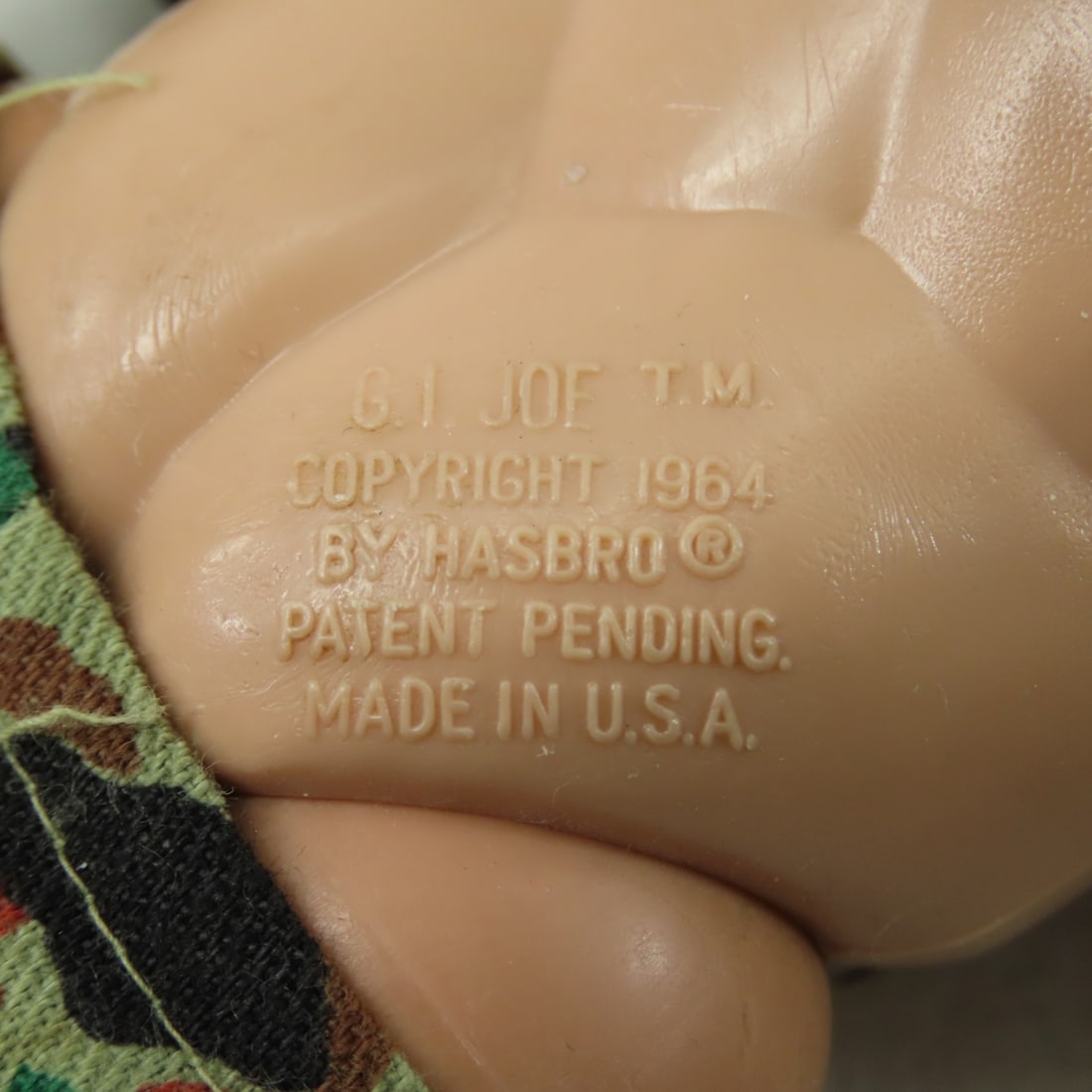 4 Vintage GI Joe Figures, Footlocker & Accessories - 10
