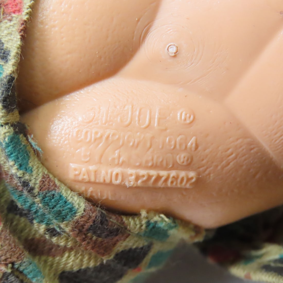 4 Vintage GI Joe Figures, Footlocker & Accessories - 7