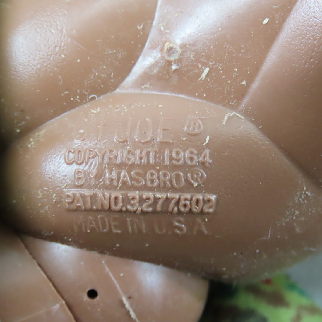 4 Vintage GI Joe Figures, Footlocker & Accessories - 8