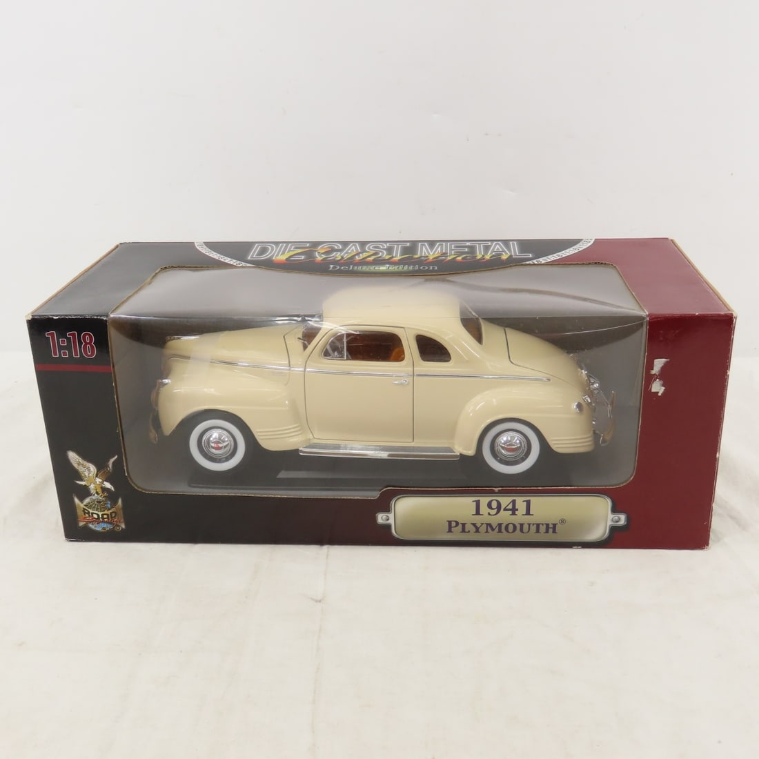 1:18 Scale Die Cast Hot Wheels & Other Vehicles - 4