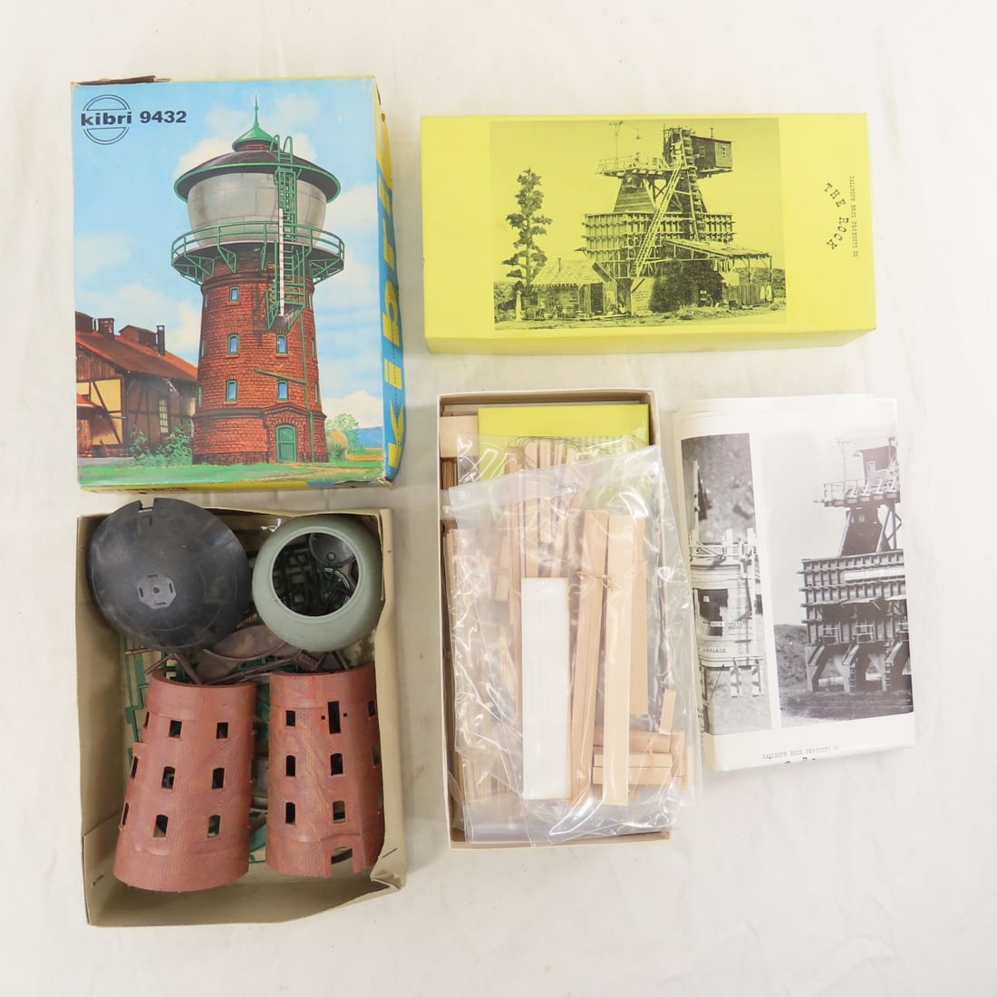 HO Scale Train Buildings, Model Kits, AHM & Others - 10