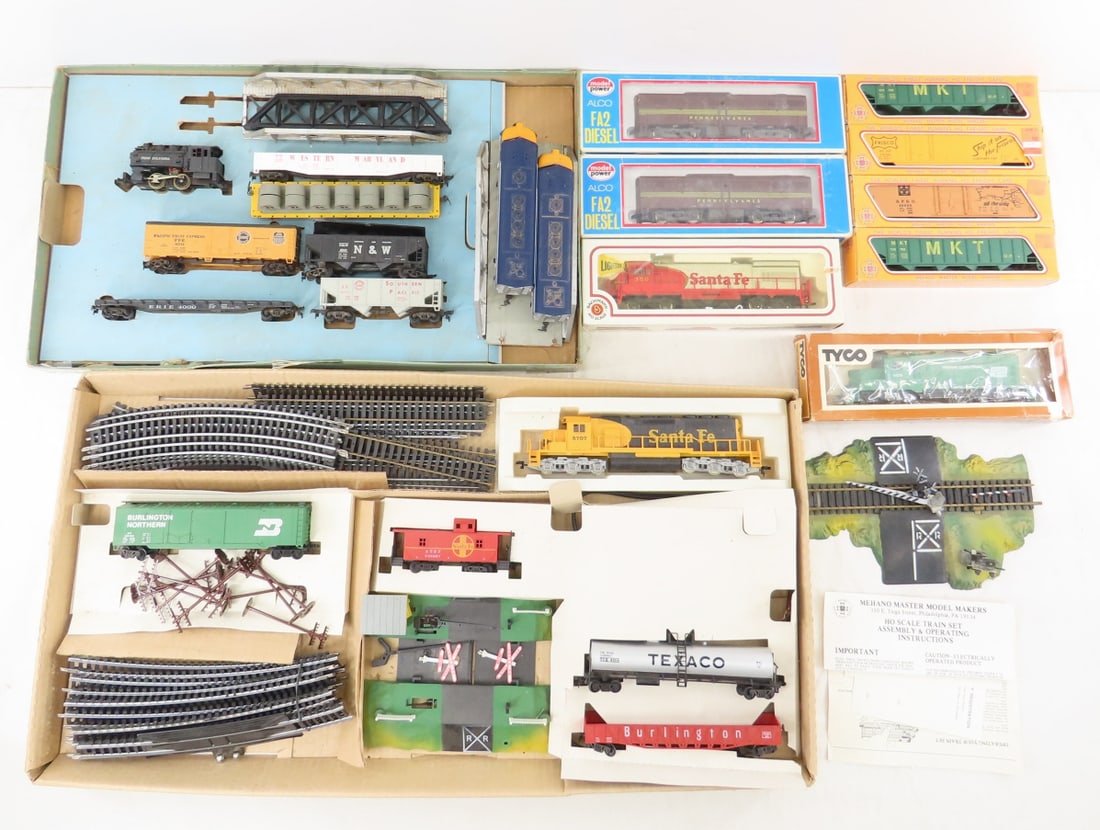 HO Scale Engines, Boxcars, Tyco & Others (1 of 20)