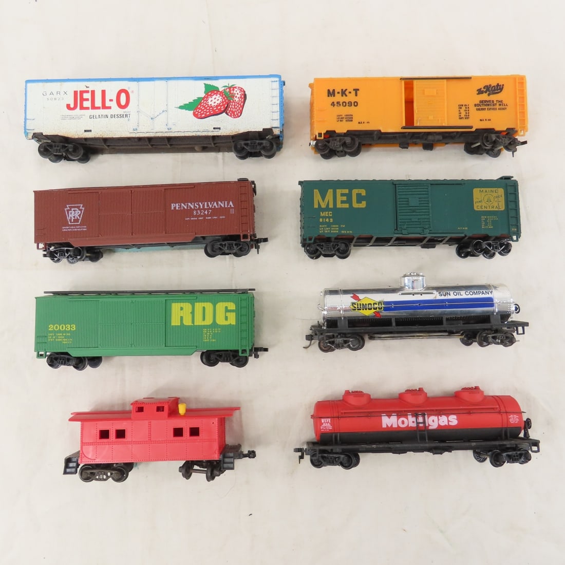 HO Scale Engines, Boxcars, Track & Accessories - 7