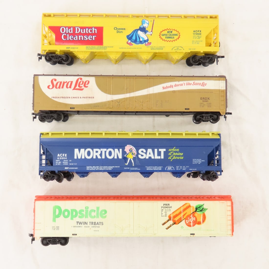 HO Scale Engines & Boxcars, Athearn & Other - 13