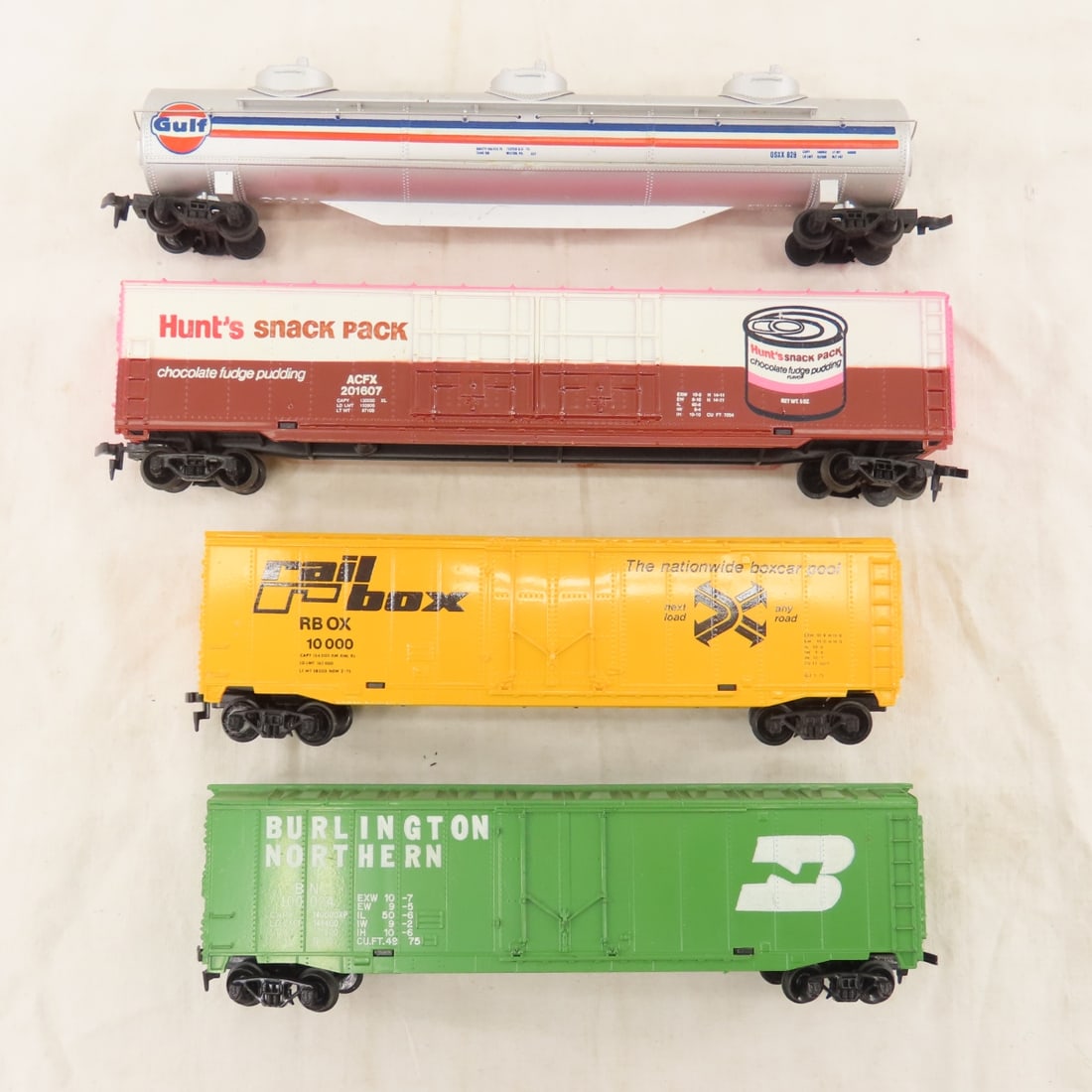 HO Scale Engines & Boxcars, Athearn & Other - 14