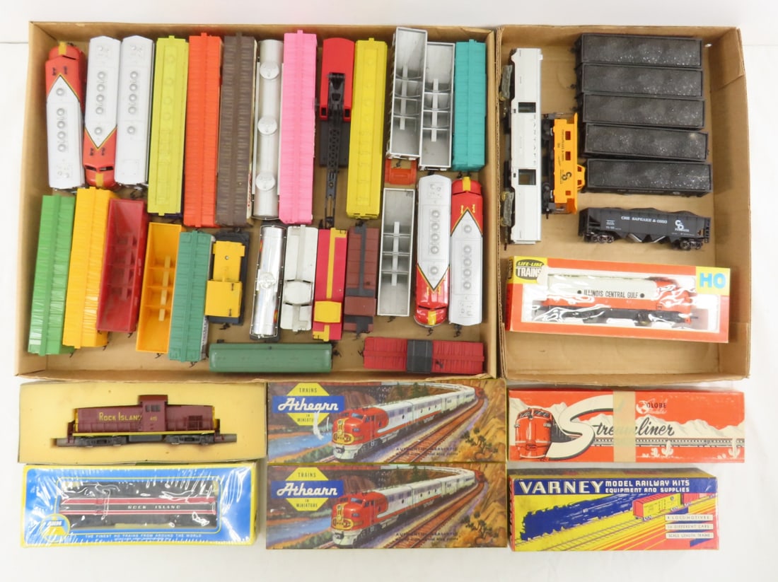 HO Scale Engines & Boxcars, Athearn & Other (1 of 20)