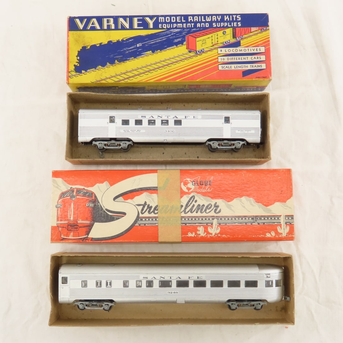 HO Scale Engines & Boxcars, Athearn & Other - 3