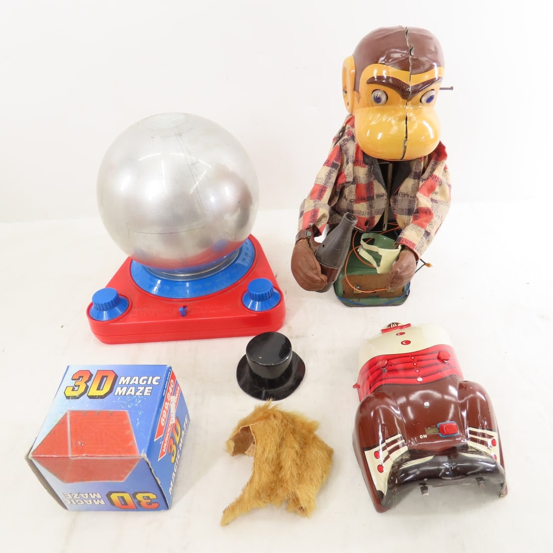 Remote Control Car, Doodle Dome, Santas & More - 2