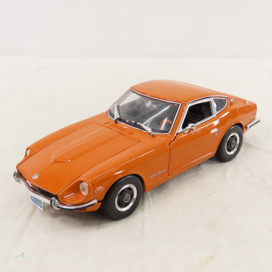 6 Diecast Maisto 1:18 Scale Cars, GTO & Others - 10