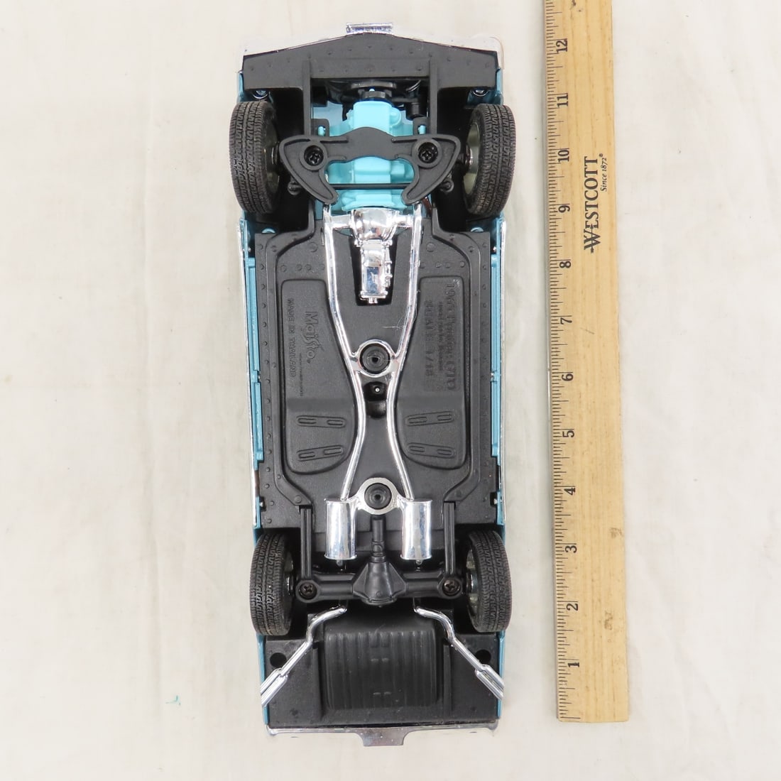 6 Diecast Maisto 1:18 Scale Cars, GTO & Others - 8