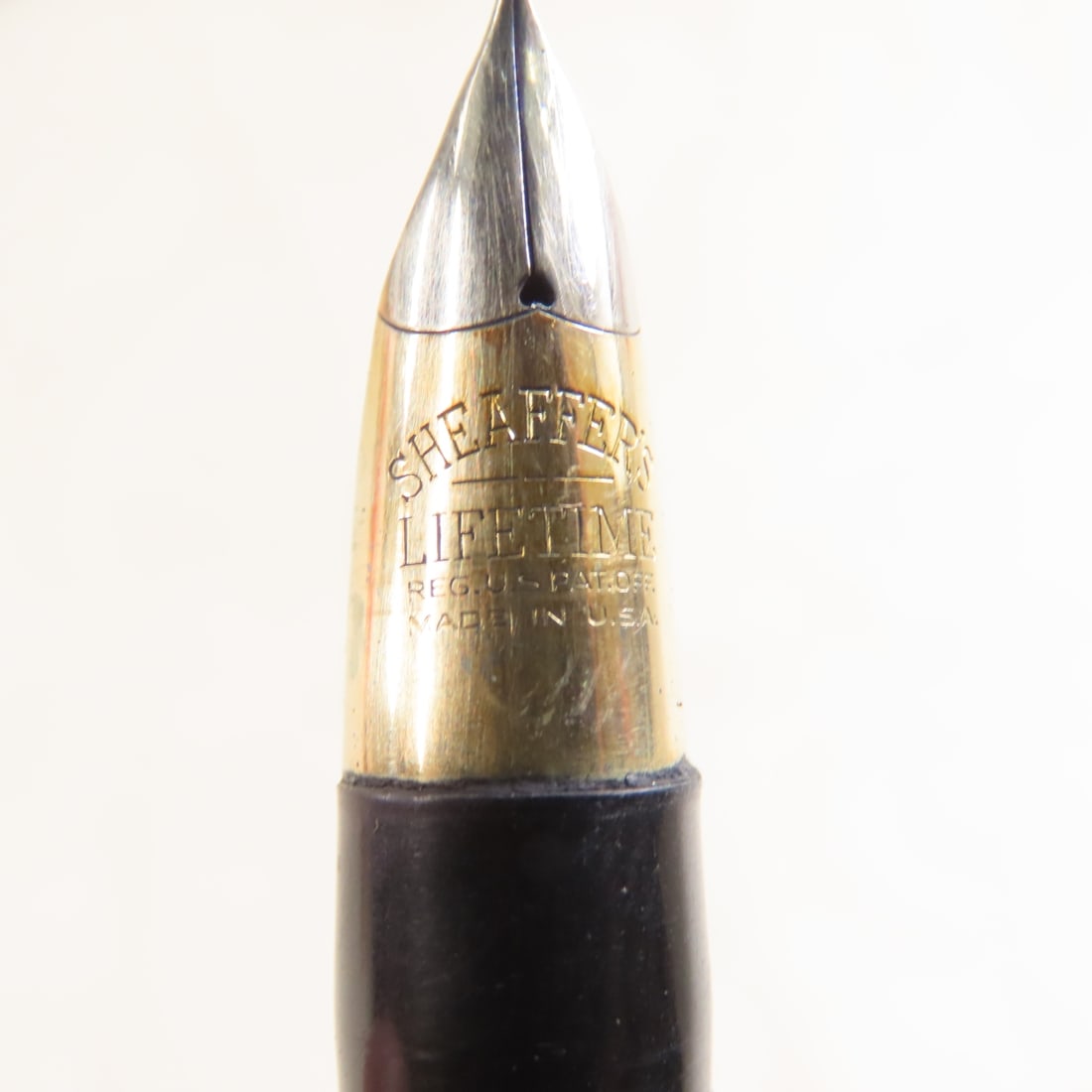 4 Vintage Sheaffer White Dot Fountain Pens - 8