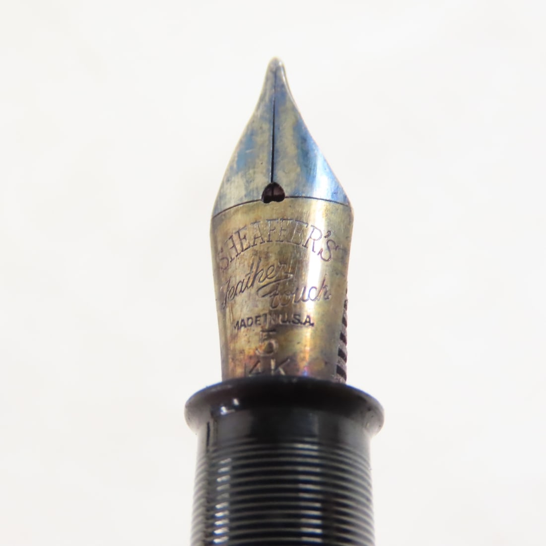 Fountain Pen Display with pens. Shaeffer & more - 7