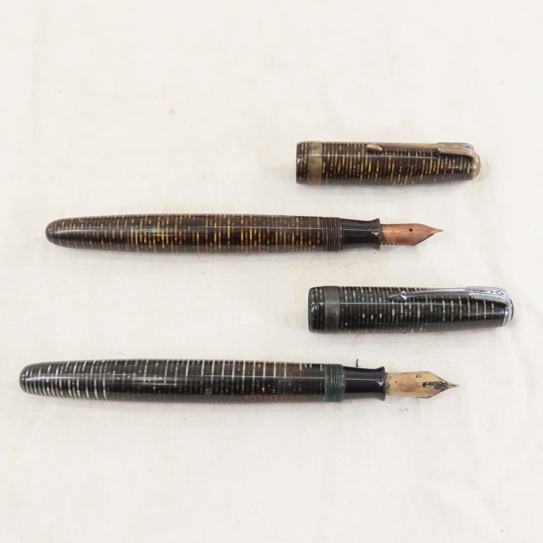 Vintage Parker Fountain Pens & Company Photos - 7