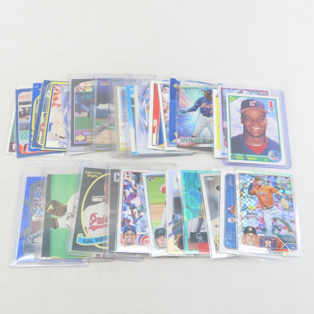 35 Star Baseball Cards 1980's - current: 35 Star Baseball Cards 1980's - current - LOT SIZE 4X4X4" 1 LB Photos are part of description. (Live Auctioneers only shows a max of 20 photos). Please ask questions and read terms & conditions before