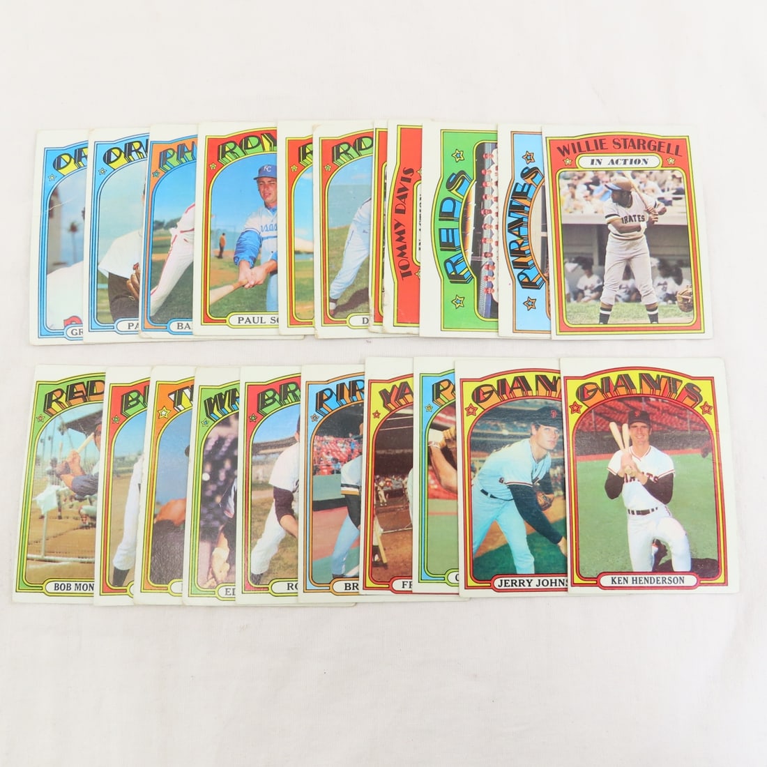 30+ 1972 Topps Baseball Cards With Stars (1 of 20)
