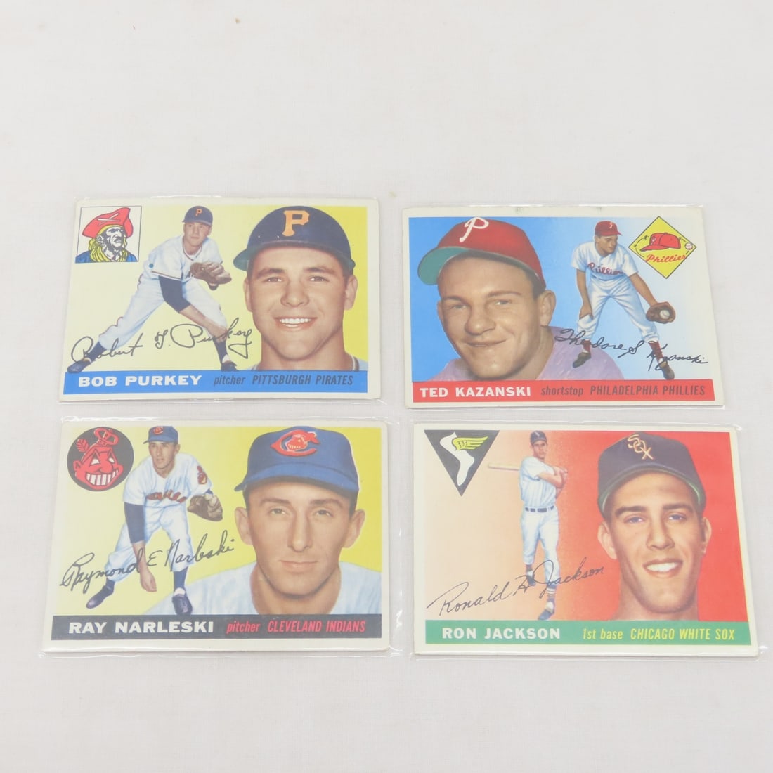 21 Sharp 1955 Topps Baseball Cards - 10