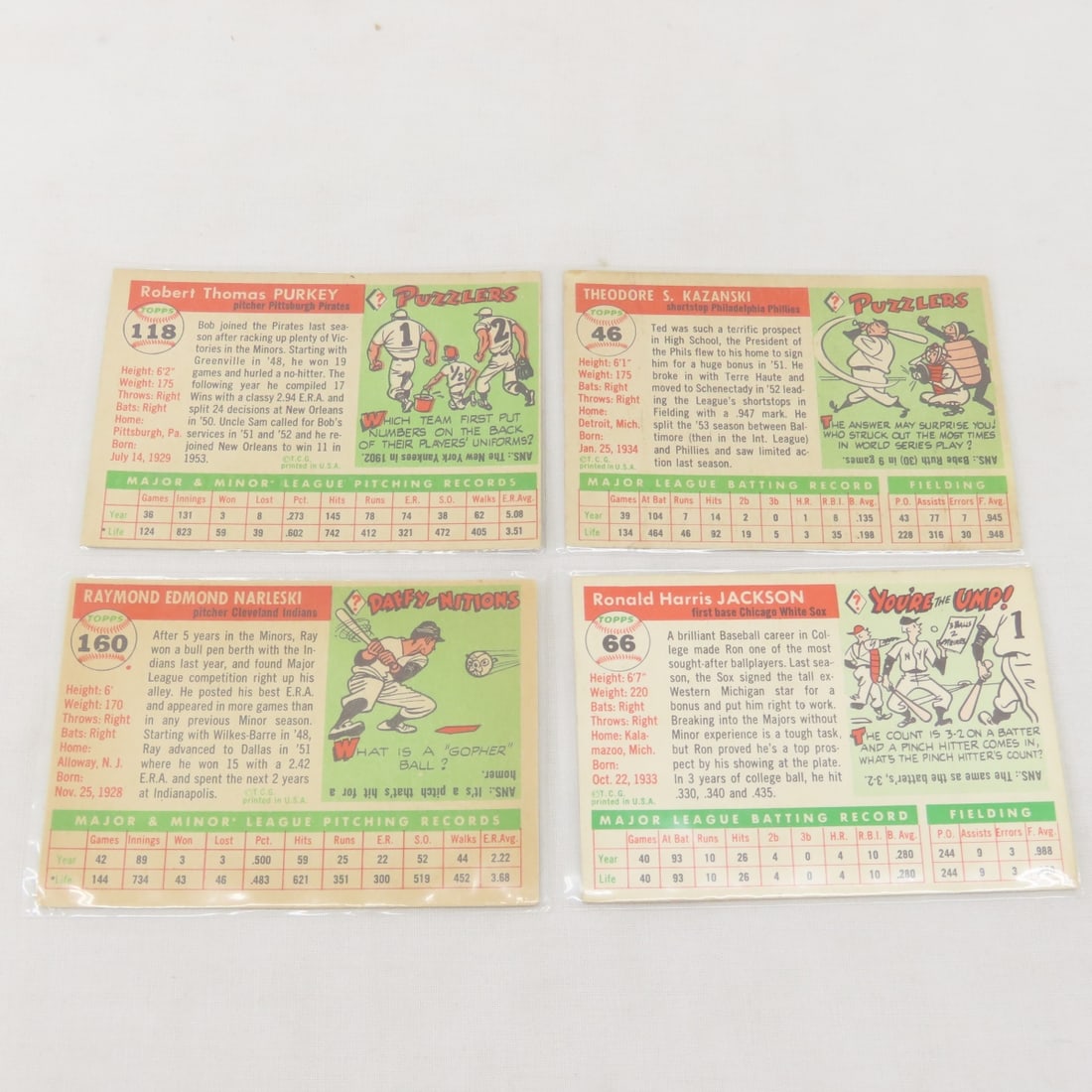 21 Sharp 1955 Topps Baseball Cards - 11