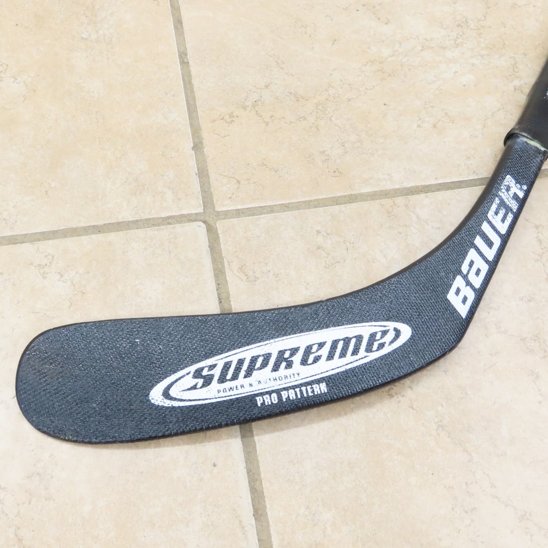 Pavel Bure Game Used Autographed Hockey Stick - 7