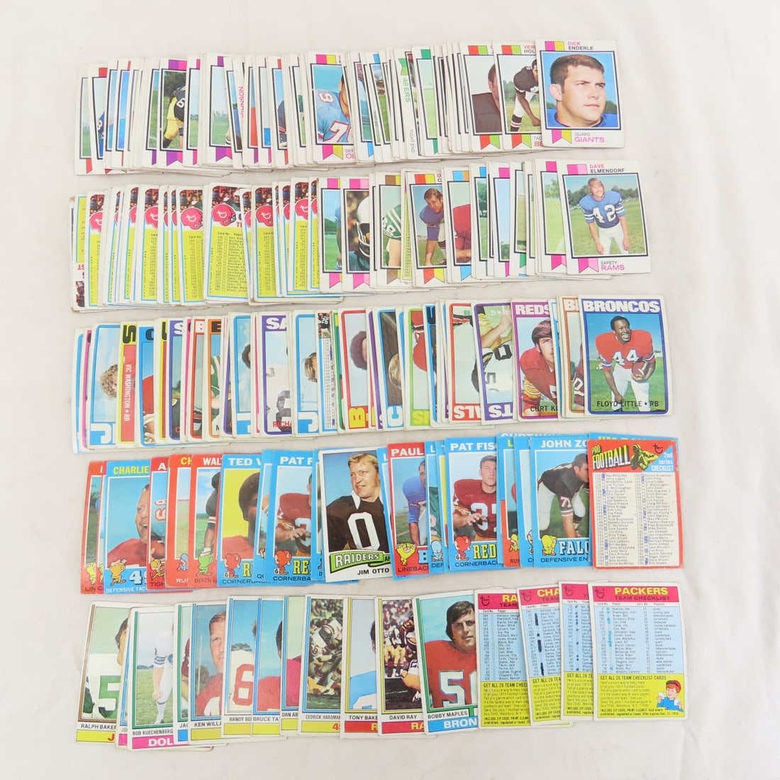 1971-1974 Topps Football Cards (1 of 10)