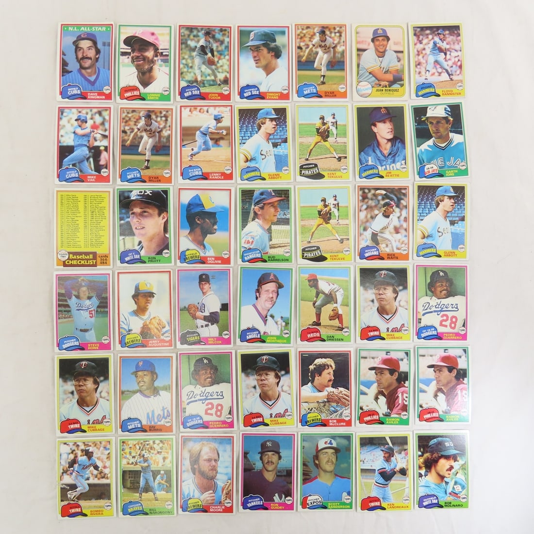 600+ 1981 Topps Baseball Cards - 5