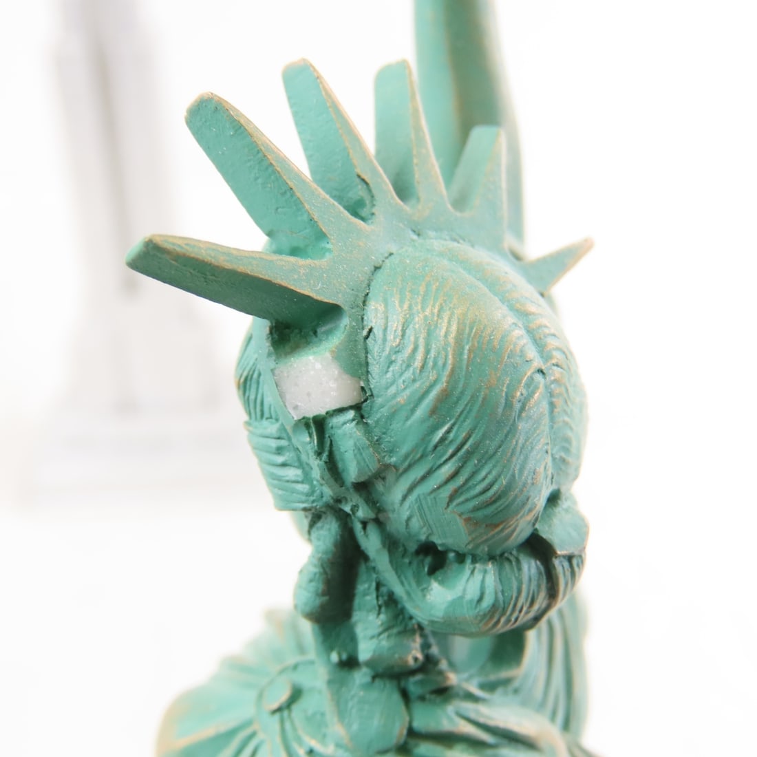 15 Bobble Head Nodders & New York Souvenirs - 20