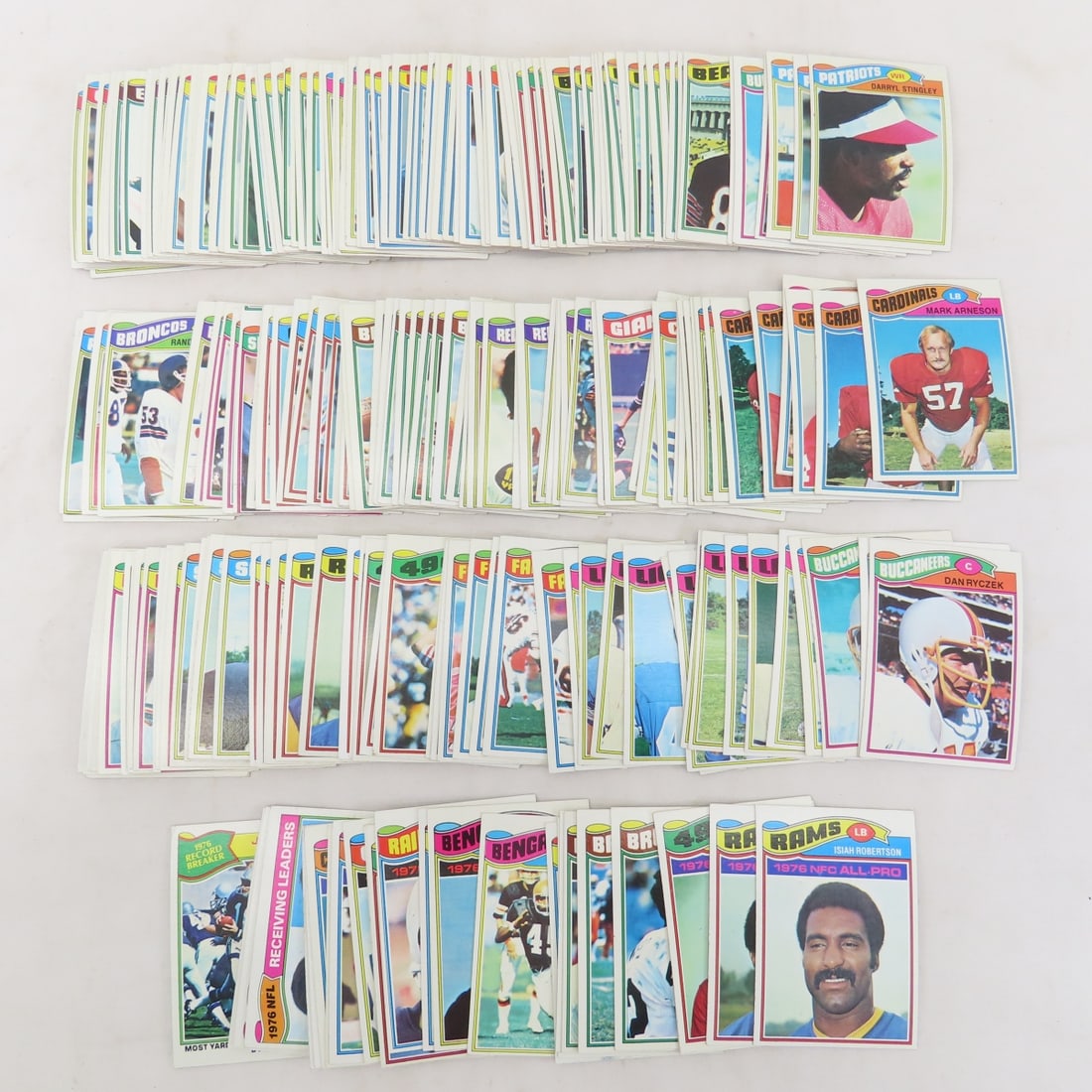 180+ 1975 Topps NFL Cards with Stars (1 of 14)