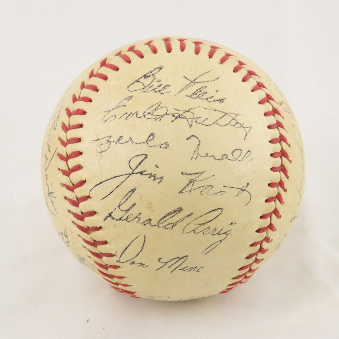Tony Oliva Signed Ball & Facsimile Baseballs - 12