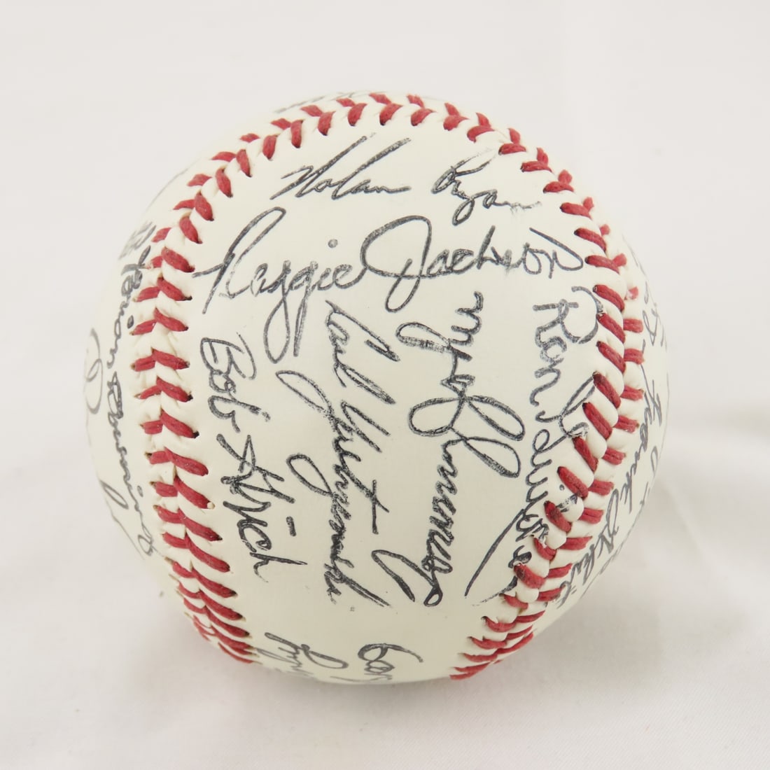 Tony Oliva Signed Ball & Facsimile Baseballs - 16