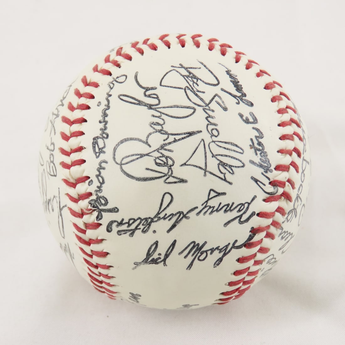 Tony Oliva Signed Ball & Facsimile Baseballs - 19