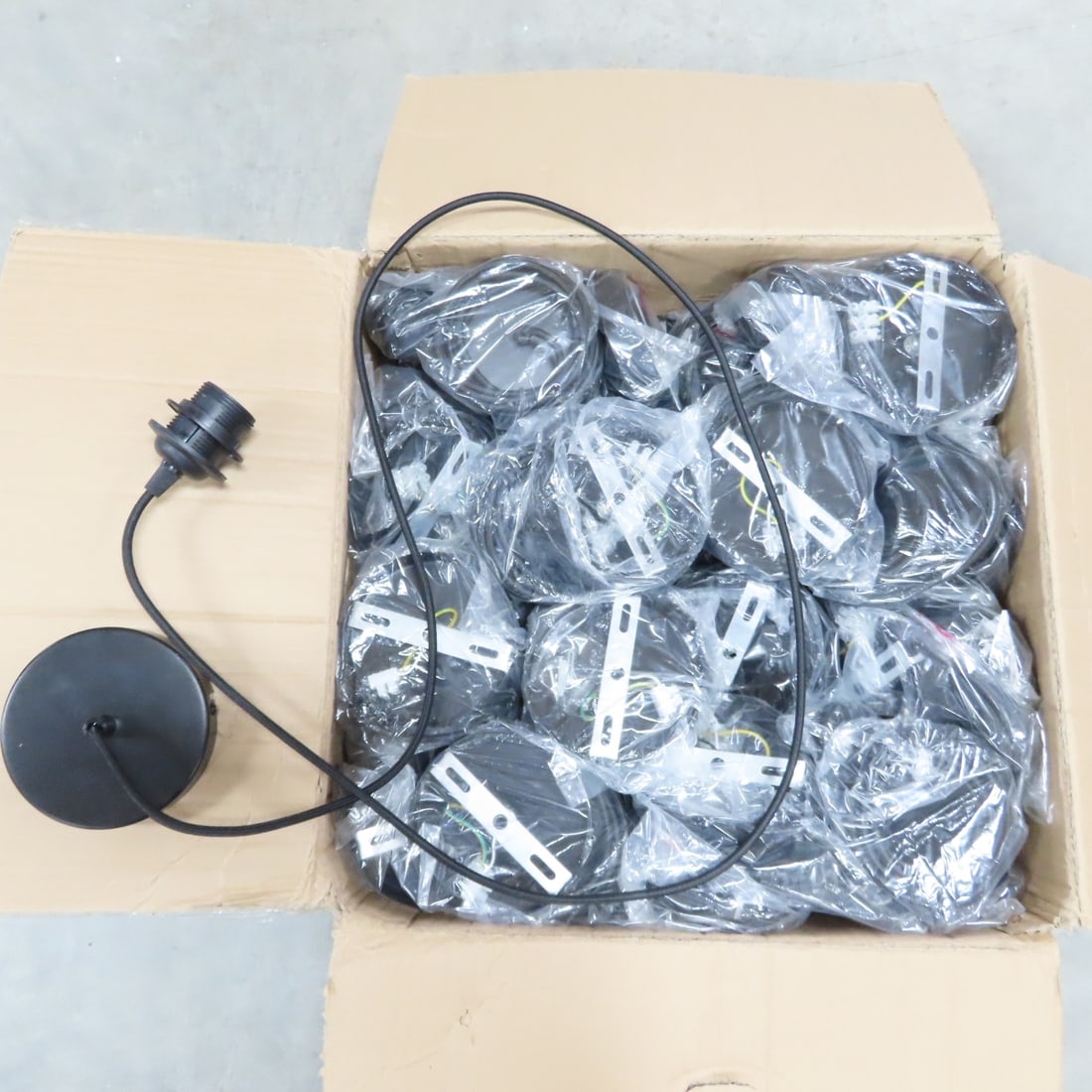 50 Icole Ceiling Light Pendant Fitting, E26 Lamp: 50 Icole Ceiling Light Pendant Fitting, E26 Lamp - E27 Lamp Holder, 220 Volts, 60 Watts, 6 ft Cord, NIP. Lot Size: 18 x 18 x 12", 33 lbs Photos are part of description. (Live Auctioneers only shows