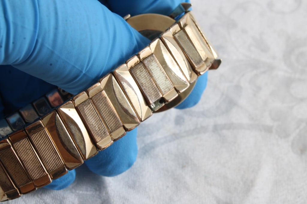 1950 17J 14K Gold Gruen Wind Wristwatch Working - 6