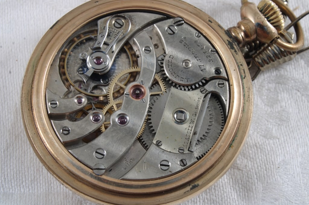 Agassiz 17 Jewel Pocket Watch 20 Yr Case Working - 7