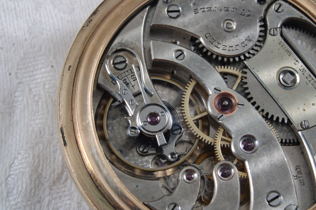 Agassiz 17 Jewel Pocket Watch 20 Yr Case Working - 9