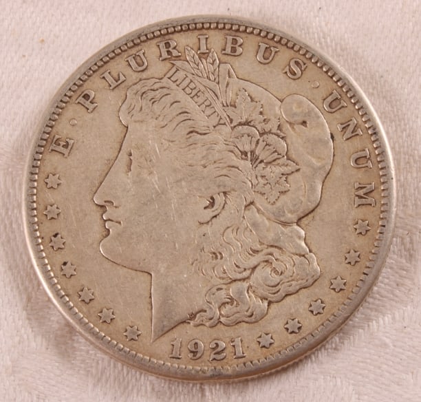 1921 S Morgan Silver Dollar (1 of 4)