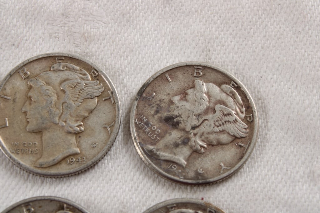 10 Mercury Silver Dimes - 7