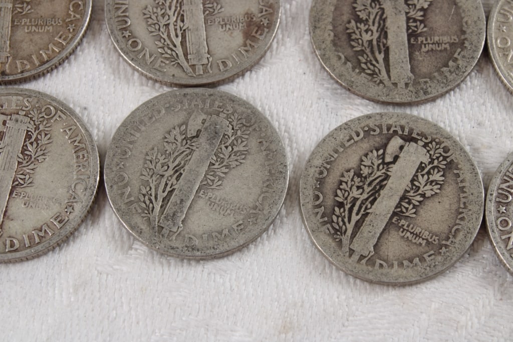 10 Mercury Silver Dimes - 11