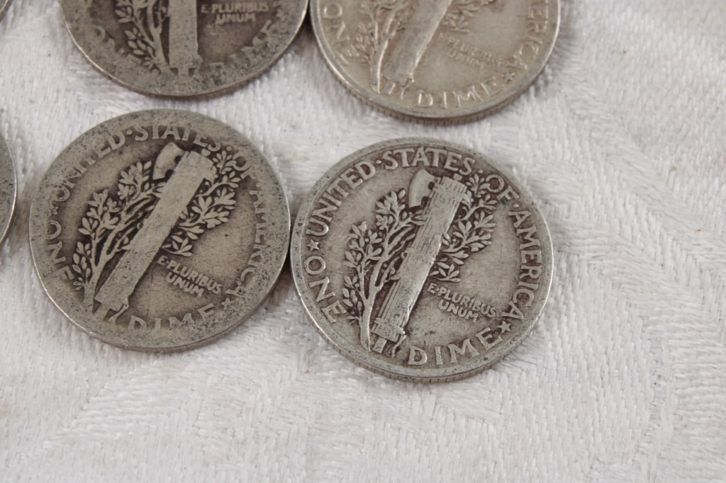 10 Mercury Silver Dimes - 13
