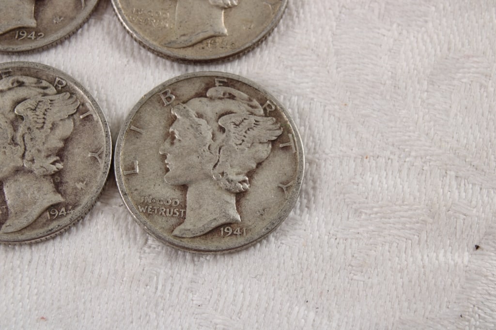 10 Mercury Silver Dimes - 7