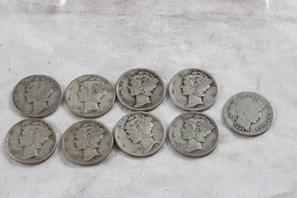 9 Mercury Silver Dimes (1 of 11)