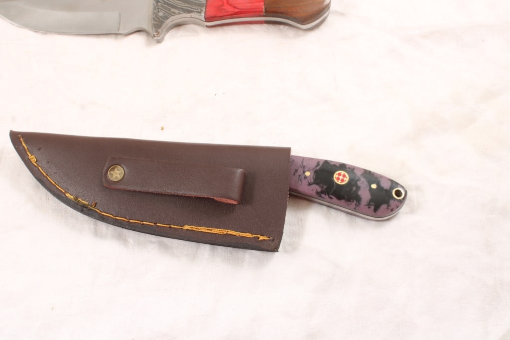 2 Custom Made Fixed Blade Knives in Sheaths - 8